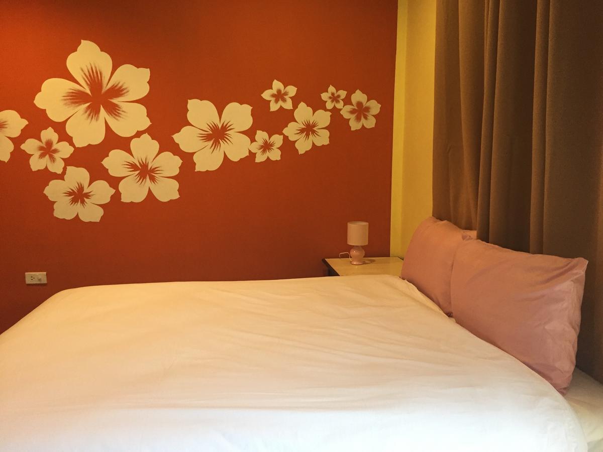 Chill Land House Hotel Bang Tao Beach  Exterior photo